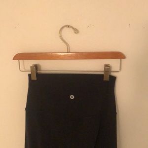 Black lululemon legging size 4